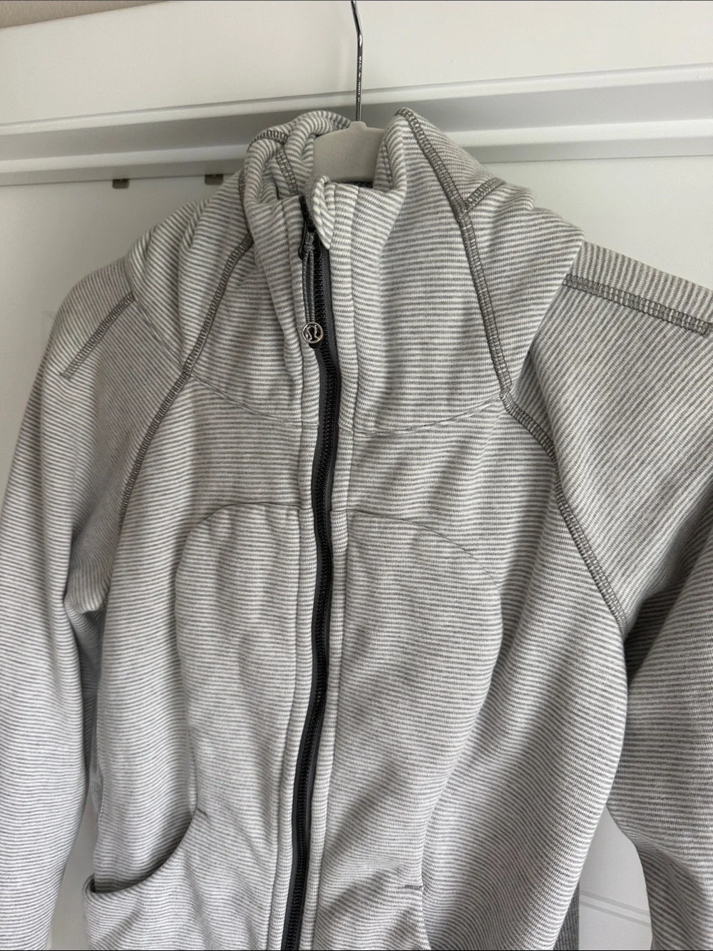 Lululemon Light Gray Striped Full-Zip Scuba Jacket
